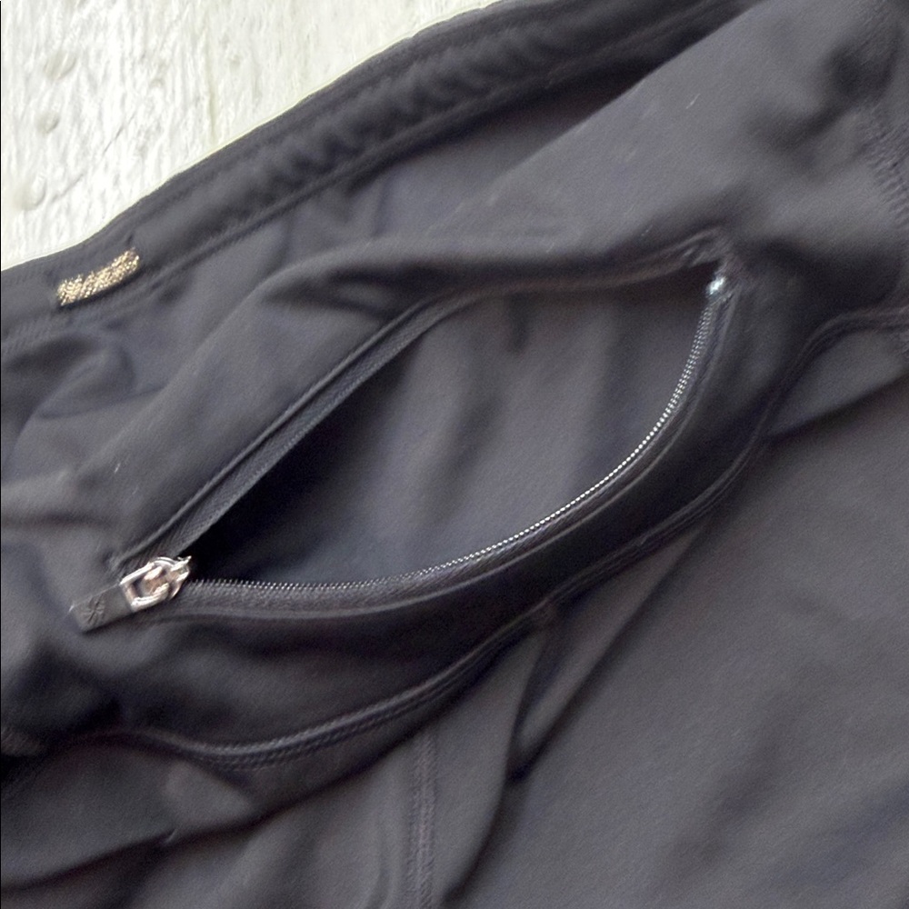 Athleta Asym Mesh Sonar Honeycomb Print Leggings Black Gold Silver Purple Sz M - Picture 10 of 13